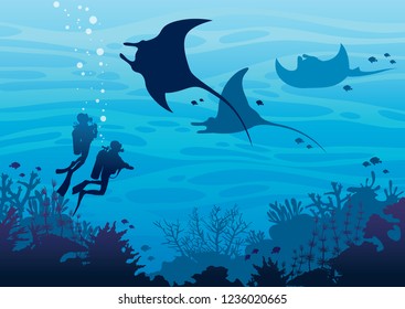 Silhouette von zwei Tauchern und drei Mantas, die in der Nähe des Korallenriffs schwimmen und Fische auf einem blauen Meer. Tropische Meerestiere unter Wasser. Vektormeergrafik. Wassersport.