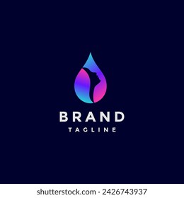 Silueta de mujer en gotas de agua Logo Design. Diseño de logotipo de gotas de agua de belleza elegante.