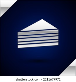 Icono de pastel de plata aislado en fondo azul oscuro. Feliz cumpleaños.  Vector
