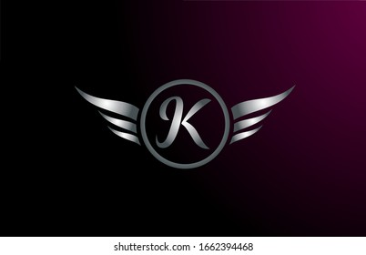 diseño con el logo del alfabeto K con el icono metálico para la empresa. Adecuado para un logotipo pegadizo