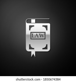Silver Law Buch Symbol einzeln auf schwarzem Hintergrund. Rechtsrichterbuch. Urteilskonzept. Lange Schattenstil. Vektorgrafik.