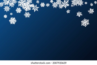Fondo azul del vector panorámico de copo de nieve plateado. Fondo de Nieve Sky. Ilustración De Gris Caída. Nuevo feriado de nieve.