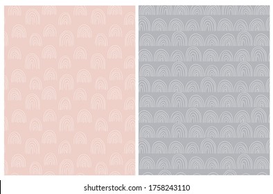 Einfache abstrakte Geometrische Nahtlose Vektormuster. Weiße handgezeichnete, unregelmäßige Semi-Kreise einzeln auf pastellrosa und grauem Hintergrund. Infantile Style Scribbles Print.