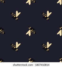 Sencillo patrón animal sin soldadura con adorno de abejas. Vasos dibujados a mano en colores negro y amarillo sobre fondo azul marino. Perfecto para papel pintado, textil, papel envolvente, impresión de tela. Ilustración vectorial.