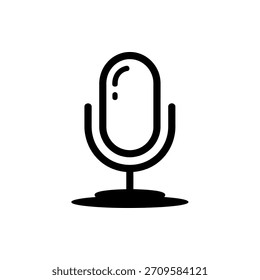 Icono de micrófono de contorno negro simple sobre un fondo blanco que representa la grabación o difusión de audio