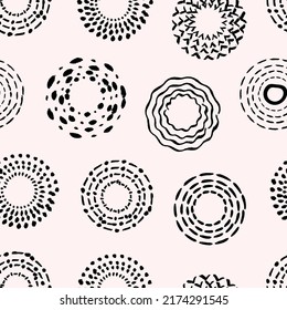 El pincel simple gira en círculos sin inconvenientes. Resumen del fondo gris contemporáneo, diseño negro de moda sucia. Plantilla de impresión vectorial decorativa