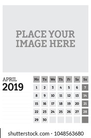 Simple calendar layout for January 2019 year. Week starts from Monday