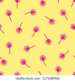 Einfache, ruhige, florale Vektorgrafik nahtlos Muster. rosafarbene Blumen, Zweige aus der Pantoffel auf gelbem Hintergrund. Für Stoffdrucke, Textilien, Kleidung.