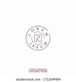 Diseño minimalista de la letra del logotipo N de la marca de contorno simple