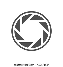 Simple Common Shutter Large Aperture