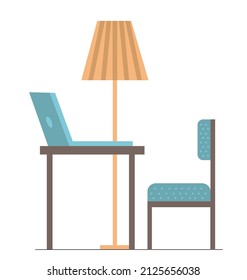 Einfaches Computerschreibtisch mit Computer, Stuhl und Lampe auf dem Hintergrund. Flache Vektorgrafik am Arbeitsplatz