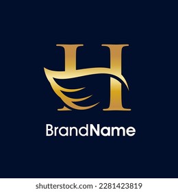 Diseño inicial de logotipo de ilustración simple y elegante combinado con Wing. El color dorado hace que su empresa parezca Luxury y el logotipo puede funcionar también en pequeñas dimensiones.