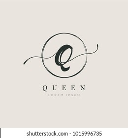 Simple Elegant Letter Type Q Logo Sign Symbol Icon