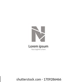 a simple elegant logo of letter N