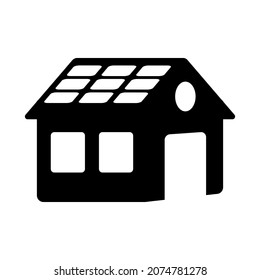 Sencillo icono de una casa privada en blanco y negro con panel solar en la azotea. Símbolo vector de la central de energía solar para la construcción