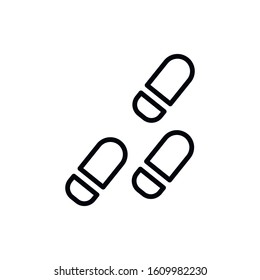 Simple footstep line icon. Stroke pictogram. Vector illustration isolated on a white background. Premium quality symbol. Vector sign for mobile app and web sites.