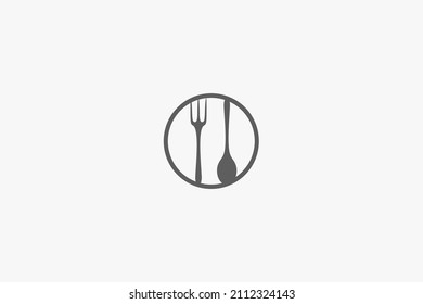 Diseño sencillo de logotipo de horquilla y cuchara o restaurante