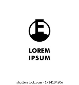 concepto simple geométrico moderno de diseño creativo del logotipo E negro