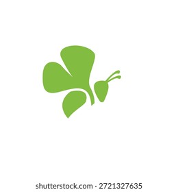 Um trevo verde simples de quatro folhas com um caule e uma folha sobre um fundo branco puro