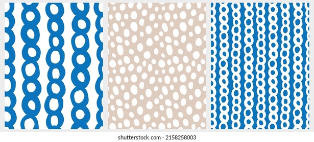 Patrones de vectores Geométricos Irregulares Dibujados A Mano Simple. Pincel de puntos y cadena en fondo blanco, azul y beige. Impresión de vectores de Doodle abstractos de estilo infantil ideal para tejidos,textiles. Buen patrón.