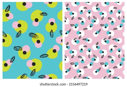Modalidades de vectores de puntos irregulares dibujadas a mano simple. Cepillo de manos libres grita sobre un fondo rosa pastel y azul claro. Impresión de vectores de Doodle abstractos de estilo infantil ideal para tejidos, textiles.