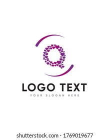 Una simple letra de estilo cardíaco tipo de plantilla de logotipo Q, logotipo vector para identidad empresarial y de empresa 