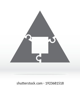 Rompecabezas triangular simple en gris. Sencillo rompecabezas triangular de los tres elementos sobre fondo gris.  Ilustración del vector EPS10.