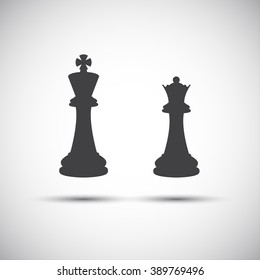 Simple icons chess pieces, king and queen