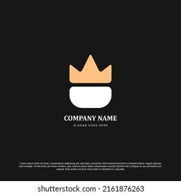 Rey simple con el diseño del logo de la corona vector