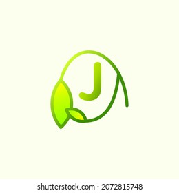 simple LETTERS logo design WITH YELLOW LEAVES