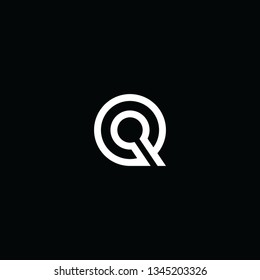 Simple Logo design of Q Letter