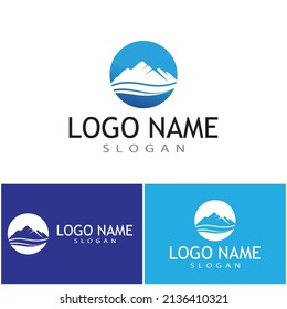 Vector de diseño de logotipo de montaña moderno y simple, silueta de pico de pico de hielo en la cima del monte rocoso