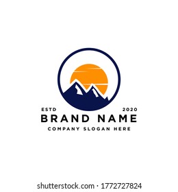 montaña moderna simple con puesta de sol / diseño del logotipo de reposo solar inspiración