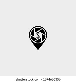 un pasador moderno sencillo con la letra del logotipo S en el interior. diseño creativo de la carta del logo.
