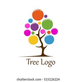 Simple modern tree logo. Nature growth logo design concept