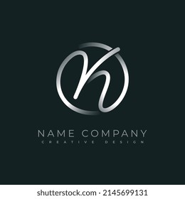 Logotipo simple de la Compañía Monograma K. La mano dibujada es una letra cursiva inicial K combinada con un marco redondo. Cartel de uso para logotipos y marcas de negocios de lujo. Elemento de plantilla de diseño de logotipo de vector plano.