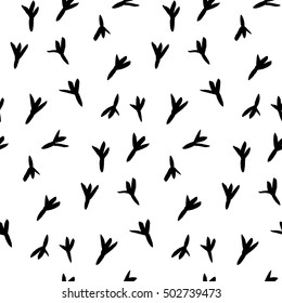 Simple pattern of bird footprints.