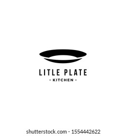 simple plate minimal logo design. For Cafe, restaurant logo template. Vector icon illustration