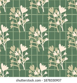 Sencillo patrón sin costuras con siluetas de flores de colores rosa claro. Fondo verde con cheque. Fondo decorativo para papel pintado, papel envolvente, papel textil, tela. Ilustración vectorial.