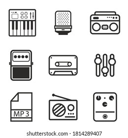 Conjunto simple de iconos de línea vectorial relacionados con la música. Ilustración vectorial aislada en un fondo blanco. Símbolos web para sitios web y aplicaciones móviles. Diseño de moda, ilustración vectorial.