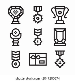 Simple Set Reward badges Vector line Icons