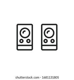 Simple speaker line icon. Stroke pictogram. Vector illustration isolated on a white background. Premium quality symbol. Vector sign for mobile app and web sites.