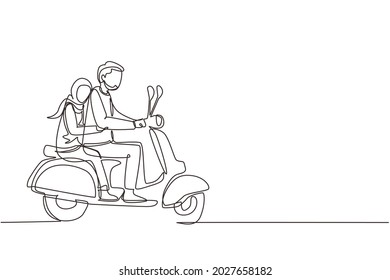 Single continuous line drawing Arabian couple riding motorcycle  Man driving scooter   woman are passenger while hugging  Driving around city  Drive safely  One line draw design vector illustration