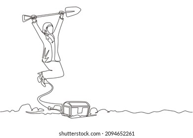 Single continuous line drawing Arabic businesswoman in hole prancing happily while lifting shovel with both hands, finding treasure chest. Lucky rich woman. Dynamic one line draw graphic design vector