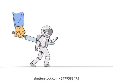 Una sola línea continua dibujando astronauta apuñalado en la espalda por un cuchillo Grande. Engañado hasta la ruina por un socio de negocios. Un enemigo disfrazado de amigo. El traidor. Ilustración vectorial de diseño de una línea