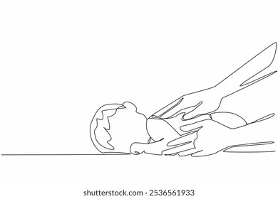 Línea continua única que dibuja al bebé recibiendo su espalda masajeada. Da el toque más suave. Comodidad para el crecimiento y el desarrollo. Duerme muy bien. Día de masaje para bebés. Ilustración vectorial de diseño de una línea