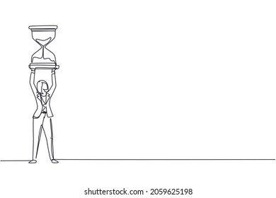 Single continuous line drawing businesswoman hold hourglass over her head  Business time management  Success  champion  victory  sandglass  Dynamic one line draw graphic design vector illustration
