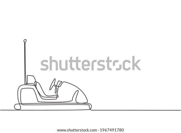 Single continuous line drawing electric\
dodgem car in amusement park arena with one antenna. Playing bumper\
car is a lot of fun for kids. Dynamic one line draw graphic design\
vector illustration.