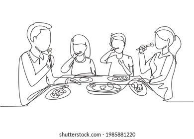 Single continuous line drawing family eating meal around kitchen table  Happy daddy  mom   two kids sitting eating healthy lunch in home  Dynamic one line draw graphic design vector illustration