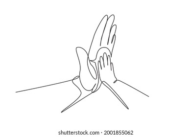 Single continuous line drawing father   child making hi  five gesture  Little baby have bonding and his father  Hero father   family pride  Dynamic one line draw graphic design vector illustration
